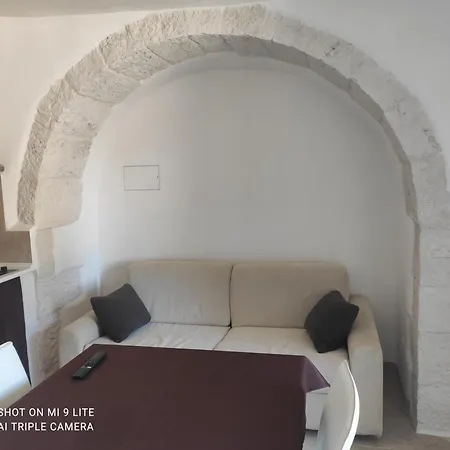 Trulli Antica Chianca * تْشيستيرنِنو